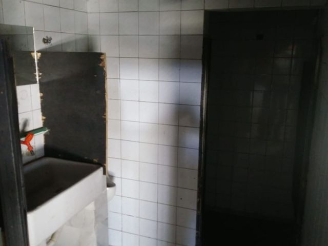 Venta de Galpón - Depósito en V. Gob. Gálvez.