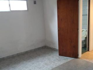 Casa en venta - 1 Dormitorio 1 Baño - 300Mts2 - Joaquín Gorina [FINANCIADA]