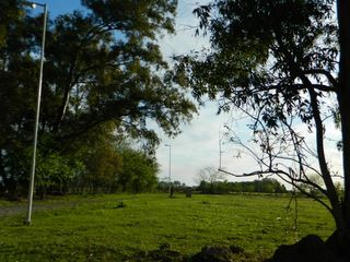Terrenos en venta - 2.000Mts2 - Los Retoños, Luján