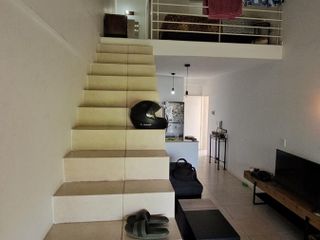 Departamento Duplex en  3 er piso con balcon muy luminoso - Cochera - Excelente Zona de Adrogue