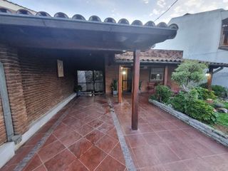 Foto 5 de Casa en venta en Parque Johnston