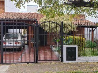 Foto 3 de Casa en venta en Parque Johnston