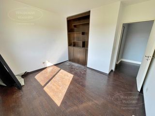 Foto 56 de Mansión con Enorme Jardín y Pileta Barrio Privado Septiembre - Maschwitz