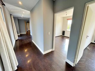 Foto 50 de Mansión con Enorme Jardín y Pileta Barrio Privado Septiembre - Maschwitz