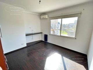 Foto 51 de Mansión con Enorme Jardín y Pileta Barrio Privado Septiembre - Maschwitz