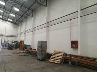 Foto 2 de ARRIENDO BODEGA 1000M2 EN PIFO.