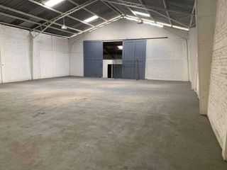 Foto 5 de VENDO GALPON INDUSTRIAL SUR DE QUITO CON TRANSFORMADOR