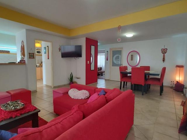 Departamento en venta - 2 Dormitorios 1 Baño - 77Mts2 - La Plata