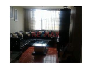 Foto 4 de ¡Aprovecha esta oportunidad única de adquirir un departamento a precio de remate! 
Este encantador departamento, ubicado en el 5to piso de un condomi