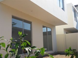 Foto 1 de Casa de venta al sur de Manta