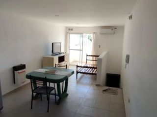 Foto 2 de VENDE DPTO 2 AMBIENTES CON BALCON!