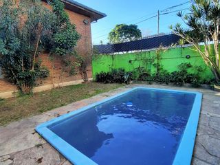 Venta San Isidro Boulogne Chalet 5 ambientes piscina y quincho