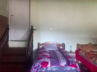 Foto 18 de VENTA-Casa en Venta - en Guaranda - Sector Av Guayaquil - con Hermosa Vista a La Ciudad / Urbec 19URB055