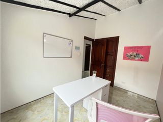 SE VENDE CASA EN ALAMOS- BOGOTA