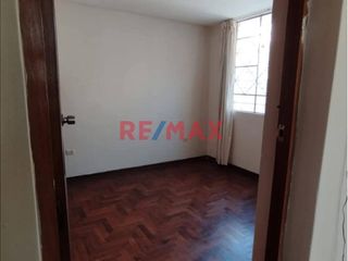 Foto 4 de 🌟 ¡Oportunidad única para vivir cómodo y seguro en Trujillo! 🌟

Descubre tu nuevo hogar en este encantador minidepartamento de 2 pisos y 20.50 m² de
