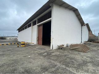 Foto 5 de alquiler de bodegas industrial manta Montecristi