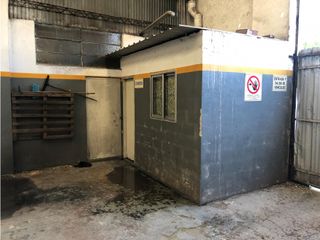 Foto 1 de GALPÓN 17x39 Mts.-C/TECHO PARABÓLICO EN 2 TERRENOS-603 MTS.2-AMPLIA OFICINA-BAÑO