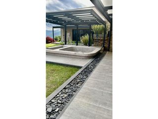 Casa para Arriendo Amoblada en Girardota Antioquia