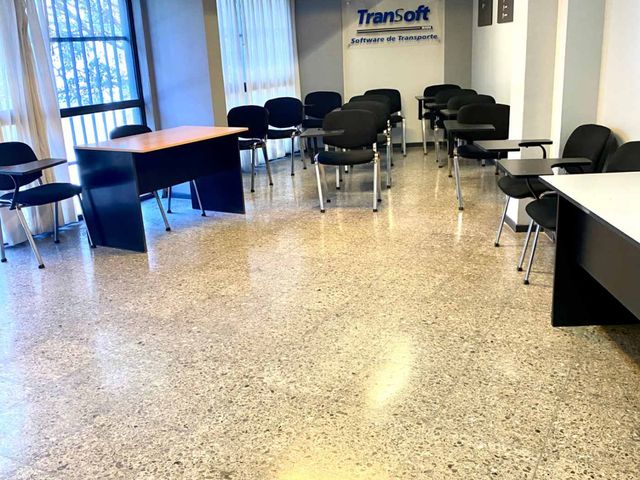 Venta oficina 7 ambientes en Boedo