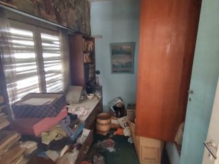 Casa en venta de 2 dormitorios c/ cochera en La Plata
