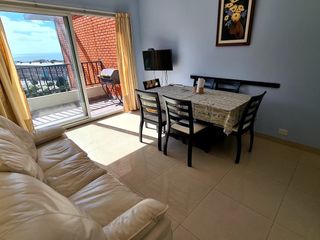 Foto 10 de Departamento dos ambientes · balcón terraza · vista a Plaza Colon y Mar