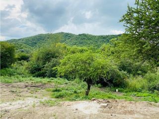 VENTA DE VIVIENDA EN POTRERILLO DE LARRETA - VIV0218