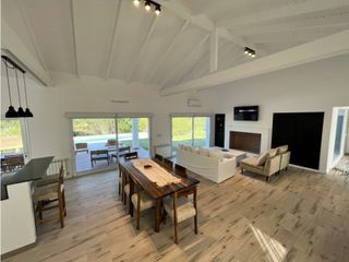 VENTA DE VIVIENDA EN POTRERILLO DE LARRETA - VIV0218