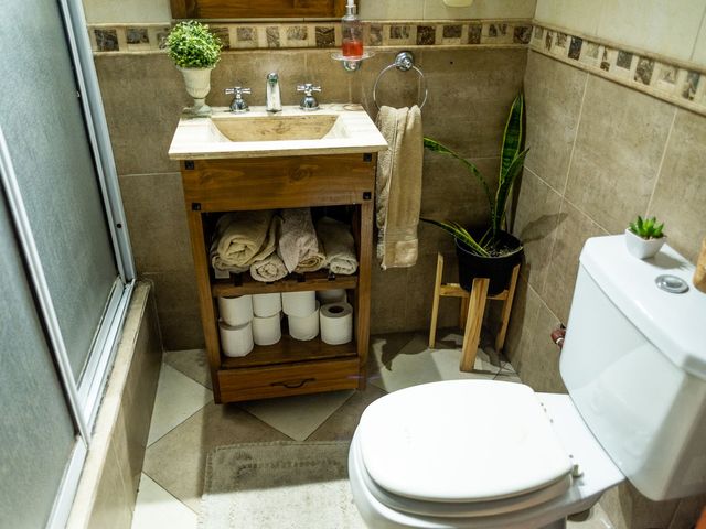 VENTA CASA 5 AMBIENTES C/PATIO Y PILETA EN SOLANO