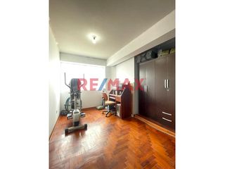 Foto 9 de Descubre tu nuevo hogar en este lindo y amplio departamento, con vista a la calle, ubicado en sexto piso.

Inmejorable ubicación, se encuentra en la