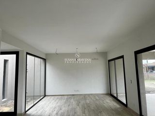 Susana Aravena Propiedades-Casa en venta - San Sebastián