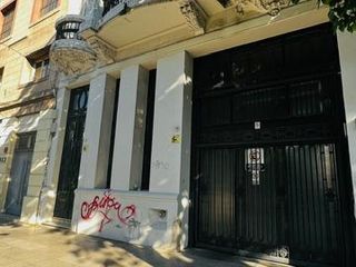 VENTA - COCHERA BAULERA EN EXCLUSIVO PETIT HOTEL FRANCÉS EN VILLA CRESPO