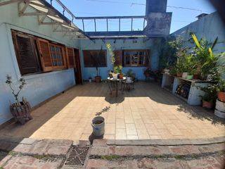 Foto 15 de Jose P Varela 5700 - Galpon c/ vivienda 4 Ambientes - Villa Real