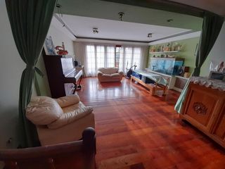 Foto 1 de Jose P Varela 5700 - Galpon c/ vivienda 4 Ambientes - Villa Real