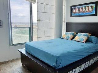 Punta Blanca, departamento en condominio seguro con vistas al mar en venta.