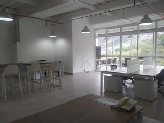 Foto 12 de oficina en arriendo/venta en bogotá. Cod V4513