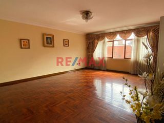 Foto 2 de Venta De Departamento Duplex Cerca A La Av. España Y Al Centro De Trujillo