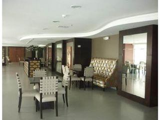 local comercial - oficina administrativa en Trade Building de 394 m2
