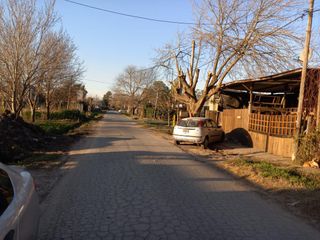 Terreno en venta - 261 mts2 - Villa Elisa, La Plata