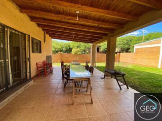 Casa en venta de 3 dormitorios c/ cochera en San Roque