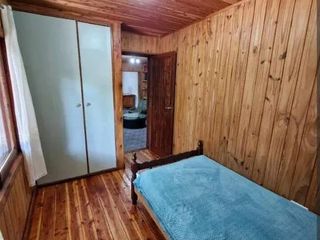 Casa en venta - 3 Dormitorios 1 Baño - Cochera - 600Mts2 - El Bolsón, Río Negro