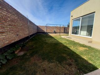 Foto 5 de Neuquen. Centenario Venta Casa nueva 2 dormitorios en dos plantas BÂ° Costa Rio