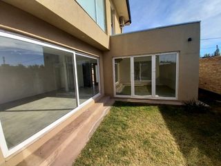 Foto 1 de Neuquen. Centenario Venta Casa nueva 2 dormitorios en dos plantas BÂ° Costa Rio