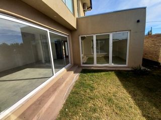 Foto 4 de Neuquen. Centenario Venta Casa nueva 2 dormitorios en dos plantas BÂ° Costa Rio
