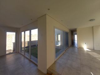 Foto 21 de Neuquen. Centenario Venta Casa nueva 2 dormitorios en dos plantas BÂ° Costa Rio