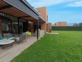 Foto 17 de casa en venta en refugio del valle. Cod V7382888