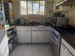 Foto 6 de Departamento Tipo Casa en venta en Quilmes Este