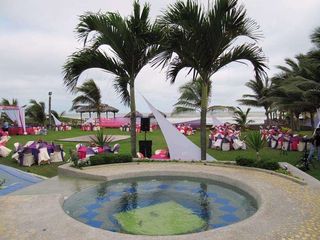 Foto 12 de Las Valentinas, Alquiler de Local para Bodas al pie del mar en Playas Villamil