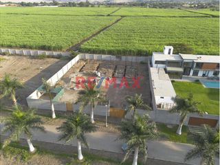 Foto 3 de Se vende terreno dentro de hermoso condominio privado de casas de campo en Conache a tan solo 20 minutos de la ciudad de Trujillo. Este encantador lug