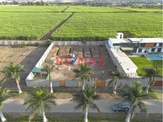 Foto 2 de Se vende terreno dentro de hermoso condominio privado de casas de campo en Conache a tan solo 20 minutos de la ciudad de Trujillo. Este encantador lug