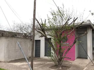 Local en venta - 1 baño - 205mts2 - Manuel B. Gonnet, La Plata